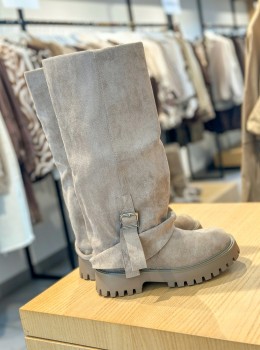 Botte Lola